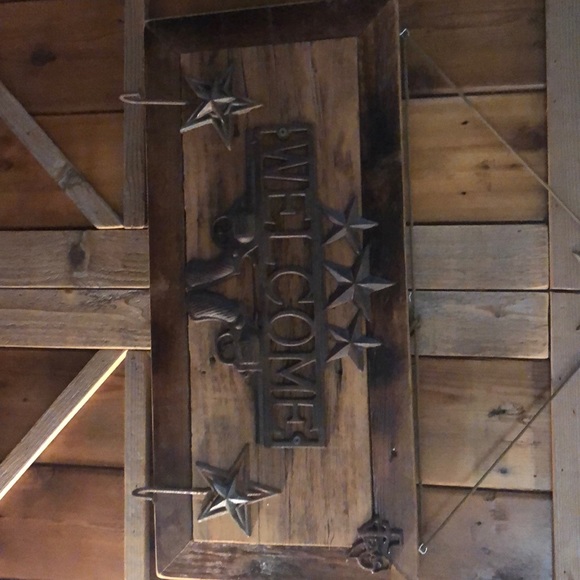 Cedar Welcome Sign - Picture 8 of 8